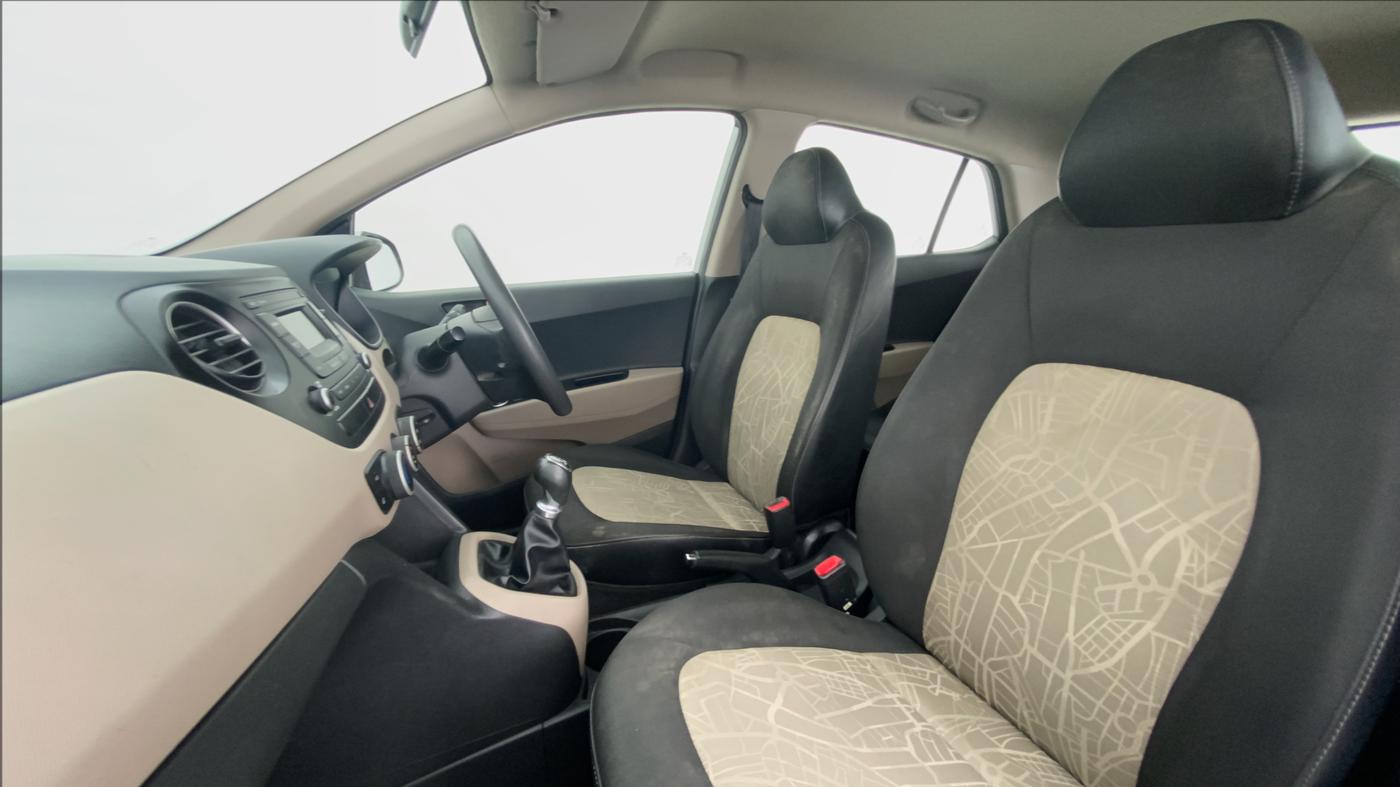 2016 Hyundai Grand i10 SPORTZ 1.2 KAPPA VTVT, Petrol, Manual, 37,442 km, Right Side Front Door Cabin