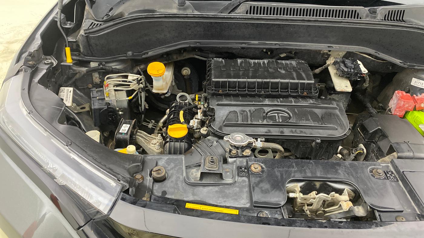 2022 Tata PUNCH PURE MT, Petrol, Manual, 32,453 km, Engine View - Right