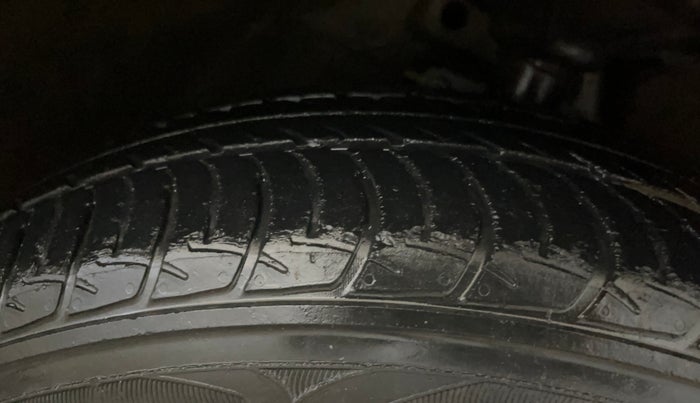2017 Maruti Celerio VXI AMT, Petrol, Automatic, 54,321 km, Right Front Tyre Tread