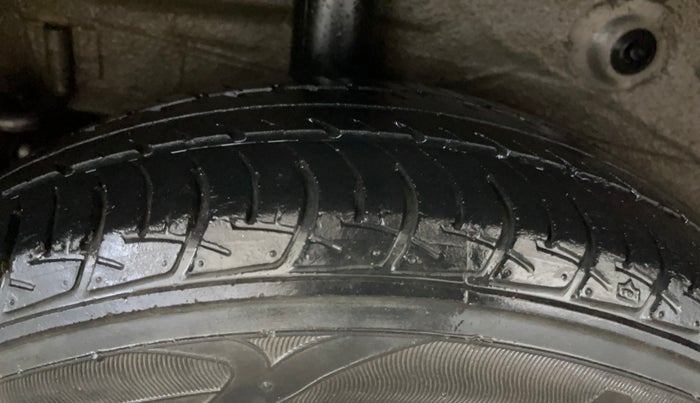 2017 Maruti Celerio VXI AMT, Petrol, Automatic, 54,321 km, Right Rear Tyre Tread