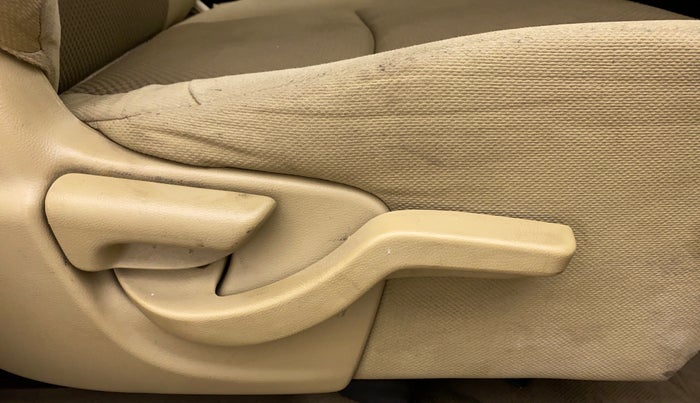 2013 Honda Brio 1.2 VX AT I VTEC, Petrol, Automatic, 29,056 km, Driver Side Adjustment Panel