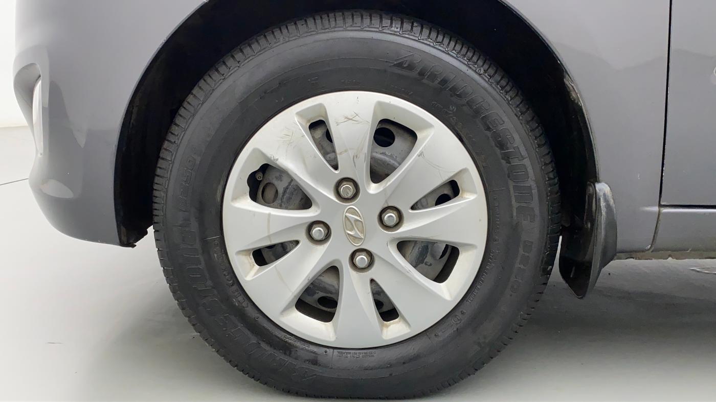 2010 Hyundai i10 ASTA 1.2 WITH SUNROOF, Petrol, Manual, 15,974 km, Left Front Wheel
