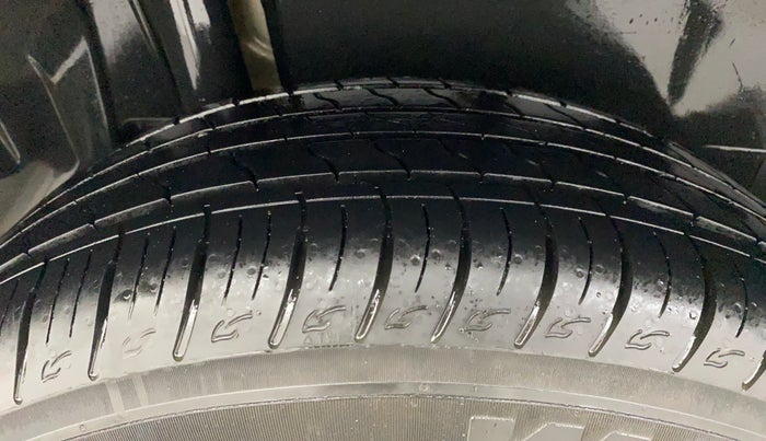 2022 Maruti Vitara Brezza ZXI AT SHVS, Petrol, Automatic, 12,254 km, Right Rear Tyre Tread