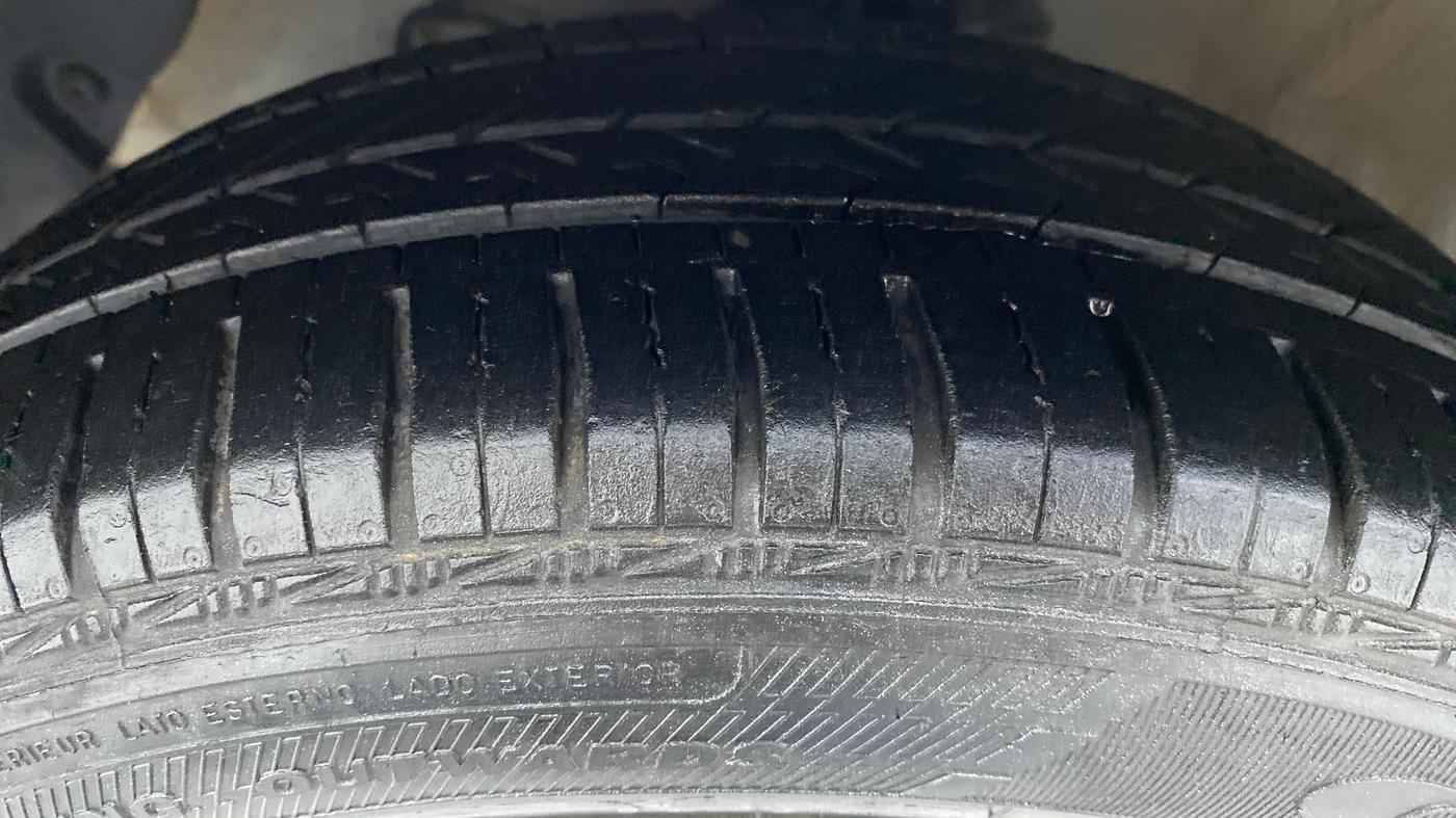 2019 Hyundai Grand i10 SPORTZ 1.2 KAPPA VTVT, Petrol, Manual, 13,477 km, Left Front Tyre Tread
