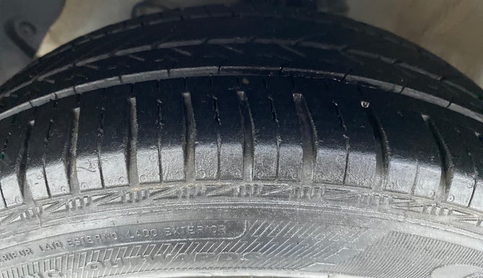 2019 Hyundai Grand i10 SPORTZ 1.2 KAPPA VTVT, Petrol, Manual, 13,477 km, Left Front Tyre Tread
