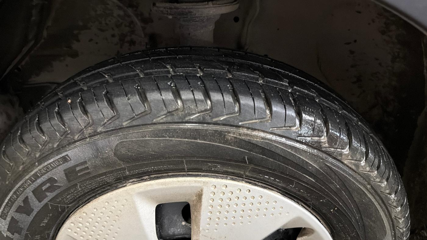2023 Maruti Alto K10 VXI, Petrol, Manual, 50,835 km, Left Front Tyre Tread