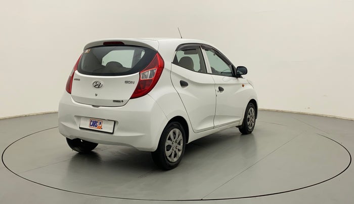 2015 Hyundai Eon MAGNA +, Petrol, Manual, 1,05,271 km, Right Back Diagonal