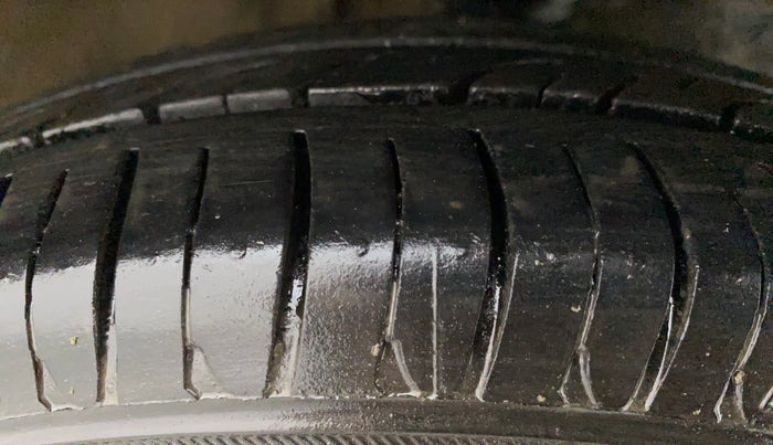 2017 Maruti Alto 800 VXI O, Petrol, Manual, 57,068 km, Right Front Tyre Tread