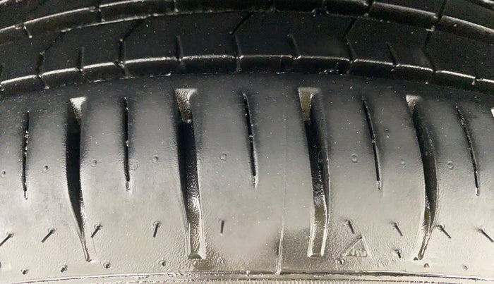 2024 Maruti Baleno ZETA 1.2 AGS, Petrol, Automatic, 7,051 km, Right Rear Tyre Tread