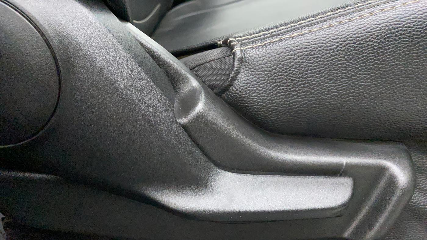 2019 Maruti IGNIS DELTA 1.2, Petrol, Manual, 23,009 km, Driver Side Adjustment Panel