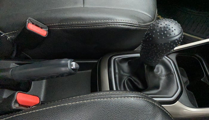 2019 Maruti IGNIS DELTA 1.2, Petrol, Manual, 23,009 km, Gear Lever