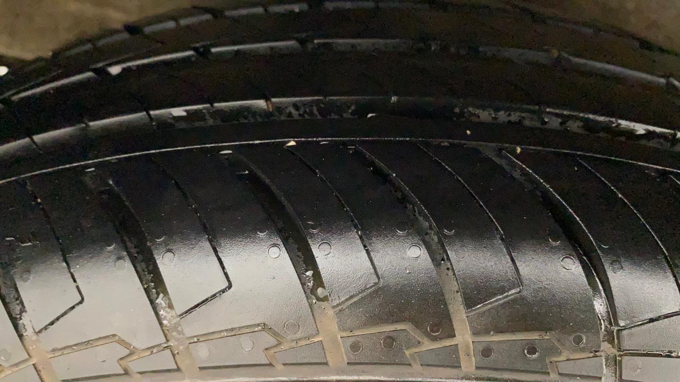 2019 Maruti IGNIS DELTA 1.2, Petrol, Manual, 23,009 km, Right Rear Tyre Tread