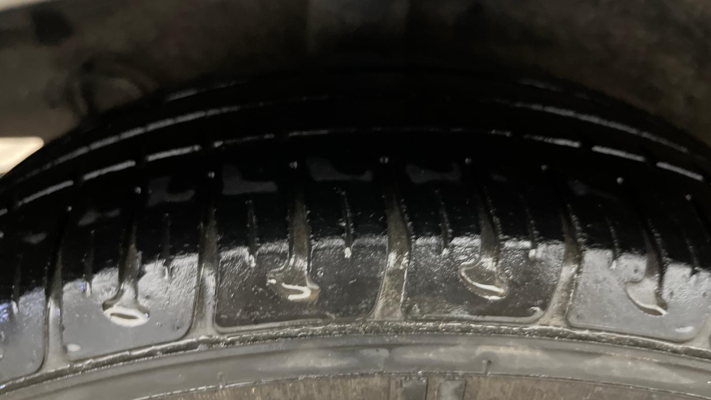 2015 Hyundai Grand i10 ASTA AT 1.2 KAPPA VTVT, Petrol, Automatic, 89,738 km, Right Rear Tyre Tread