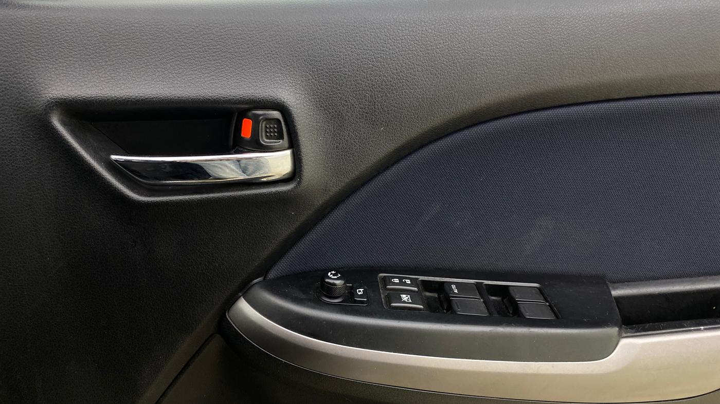 2021 Maruti Baleno ZETA CVT PETROL 1.2, Petrol, Automatic, 51,915 km, Driver Side Door Panels Control