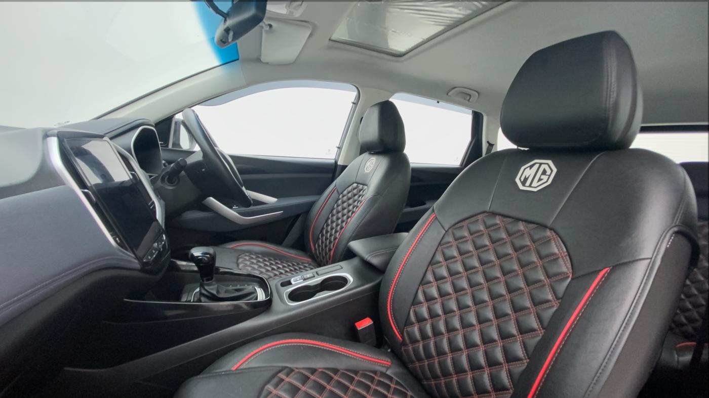 2022 MG HECTOR SHINE 1.5 PETROL TURBO CVT, Petrol, Automatic, 12,547 km, Right Side Front Door Cabin