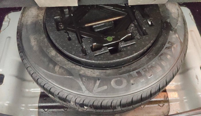 2016 Hyundai Creta SX PLUS 1.6 PETROL, Petrol, Manual, 79,801 km, Spare Tyre