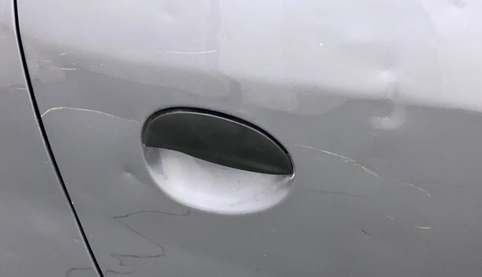 2011 Hyundai Santro Xing GL PLUS, Petrol, Manual, 27,892 km, Right rear door - Slightly dented