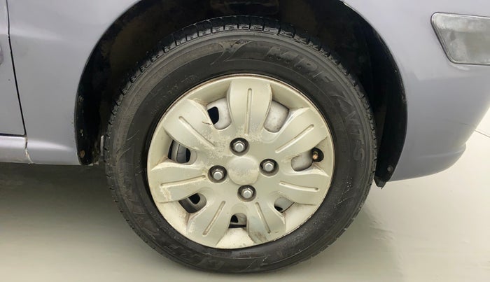 2011 Hyundai Santro Xing GL PLUS, Petrol, Manual, 27,892 km, Right Front Wheel