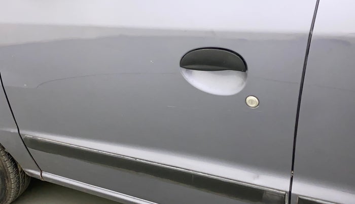 2011 Hyundai Santro Xing GL PLUS, Petrol, Manual, 27,892 km, Front passenger door - Minor scratches