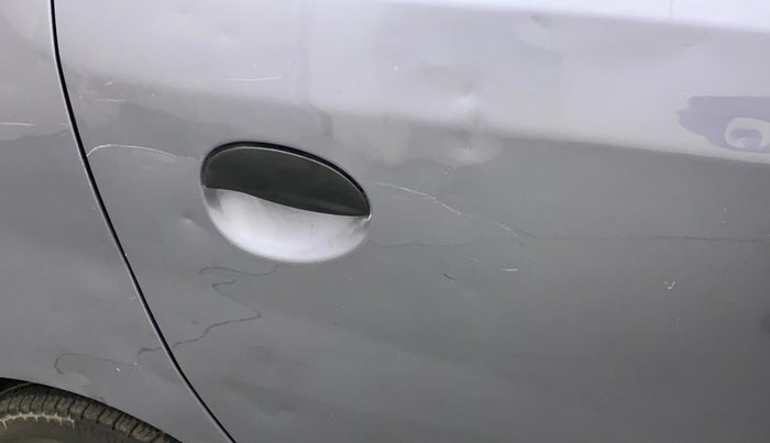 2011 Hyundai Santro Xing GL PLUS, Petrol, Manual, 27,892 km, Right rear door - Minor scratches