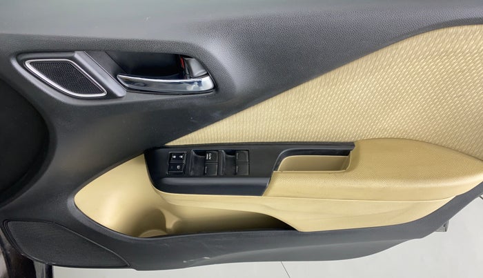 2018 Honda City V MT PETROL, Petrol, Manual, 32,413 km, Driver Side Door Panels Control