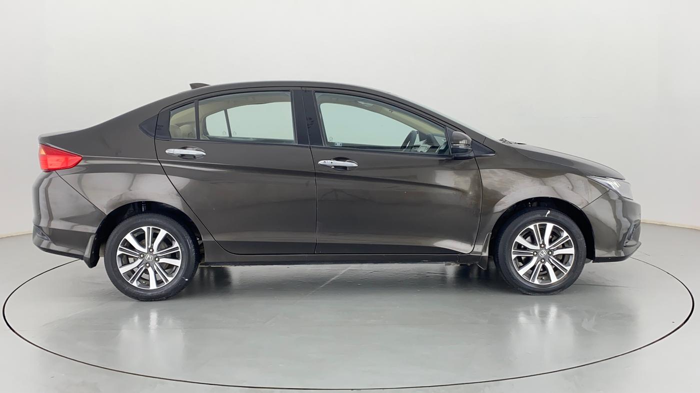 2018 Honda City V MT PETROL, Petrol, Manual, 32,413 km, Right Side View