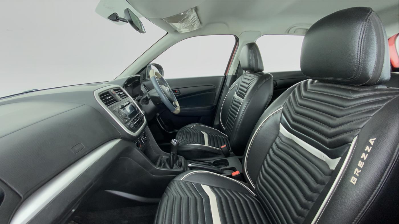 2019 Maruti Vitara Brezza VDI, Diesel, Manual, 21,092 km, Right Side Front Door Cabin