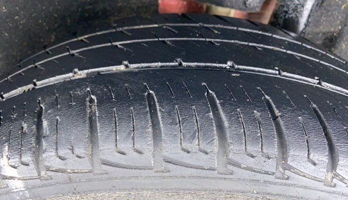 2019 Maruti Vitara Brezza VDI, Diesel, Manual, 21,092 km, Left Rear Tyre Tread