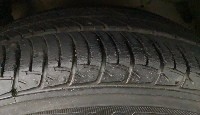 2018 Maruti Celerio ZXI AMT (O), Petrol, Automatic, 13,622 km, Left Front Tyre Tread