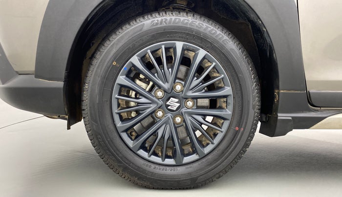 2021 Maruti XL6 ZETA SHVS, Petrol, Manual, 7,225 km, Left Front Wheel