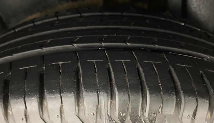 2021 Maruti XL6 ZETA SHVS, Petrol, Manual, 7,225 km, Left Rear Tyre Tread