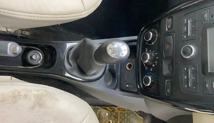 2012 Renault Duster 85 PS RXL DIESEL, Diesel, Manual, 99,303 km, Gear Lever