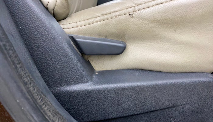 2012 Renault Duster 85 PS RXL DIESEL, Diesel, Manual, 99,303 km, Driver Side Adjustment Panel