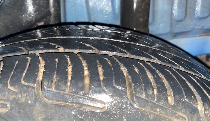 2013 Honda Brio S MT, Petrol, Manual, 67,018 km, Left Rear Tyre Tread