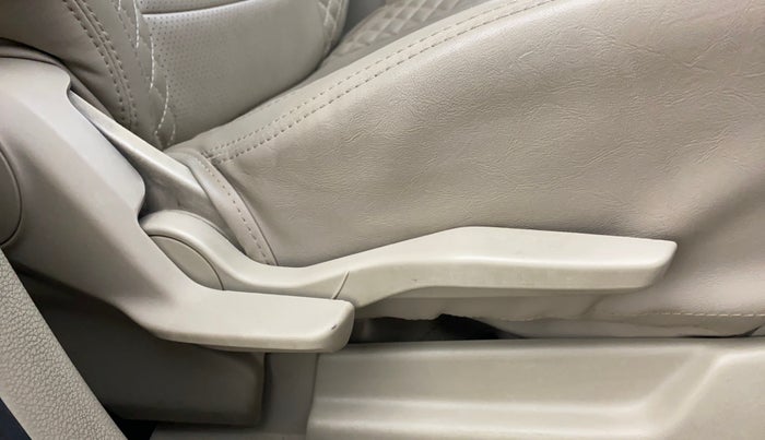 2020 Maruti Ertiga ZXI AT SHVS, Petrol, Automatic, 95,396 km, Driver Side Adjustment Panel