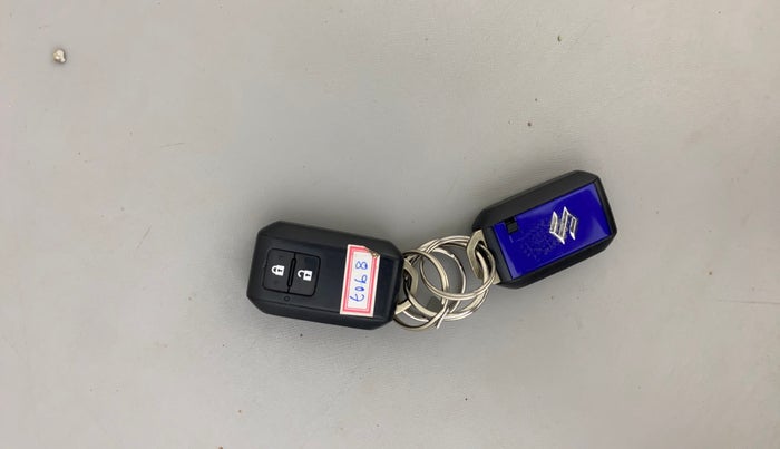 2020 Maruti Ertiga ZXI AT SHVS, Petrol, Automatic, 95,396 km, Key Close Up