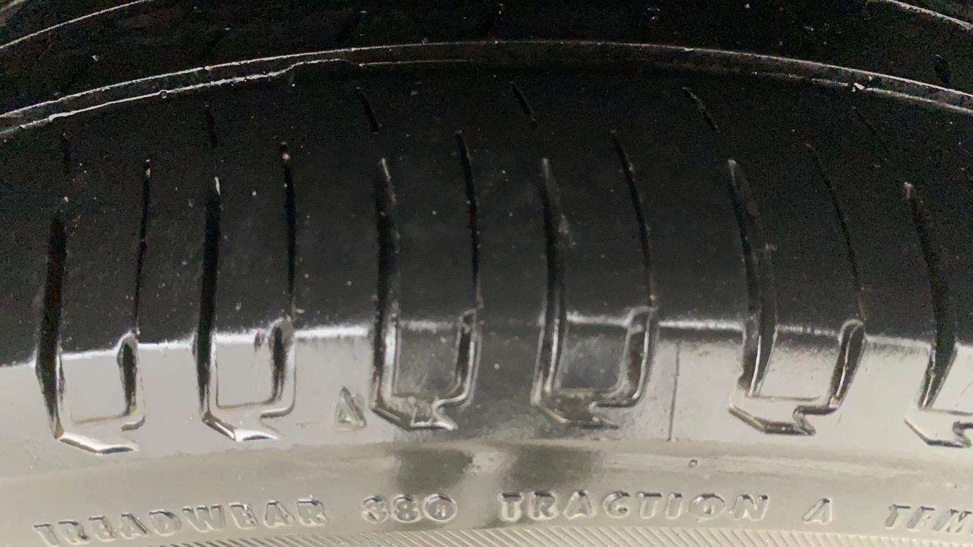 2020 Maruti Ertiga ZXI AT SHVS, Petrol, Automatic, 95,396 km, Left Rear Tyre Tread