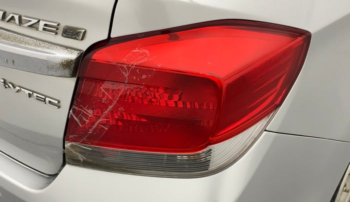 2014 Honda Amaze 1.2L I-VTEC EX, Petrol, Manual, 20,947 km, Right tail light - Minor damage
