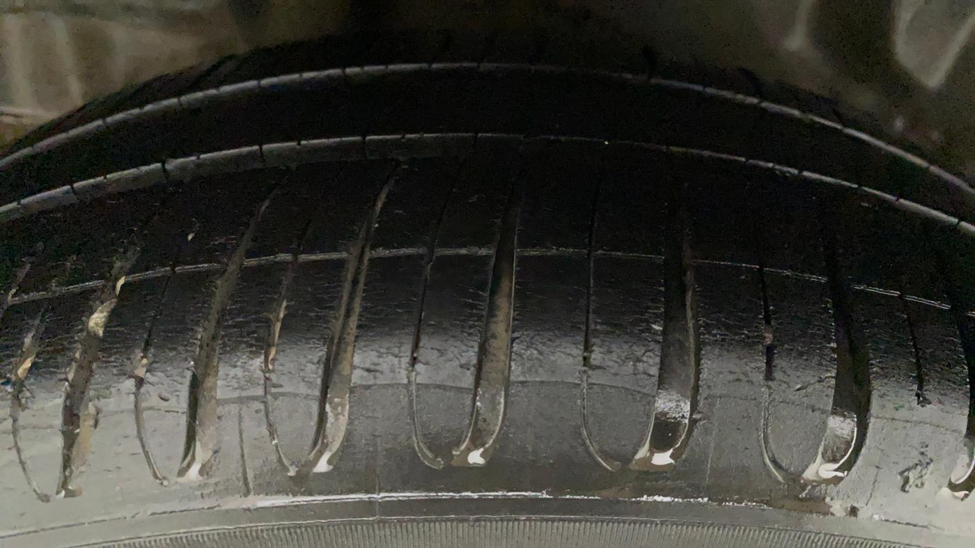 2016 Honda Brio S MT, Petrol, Manual, 30,754 km, Right Rear Tyre Tread