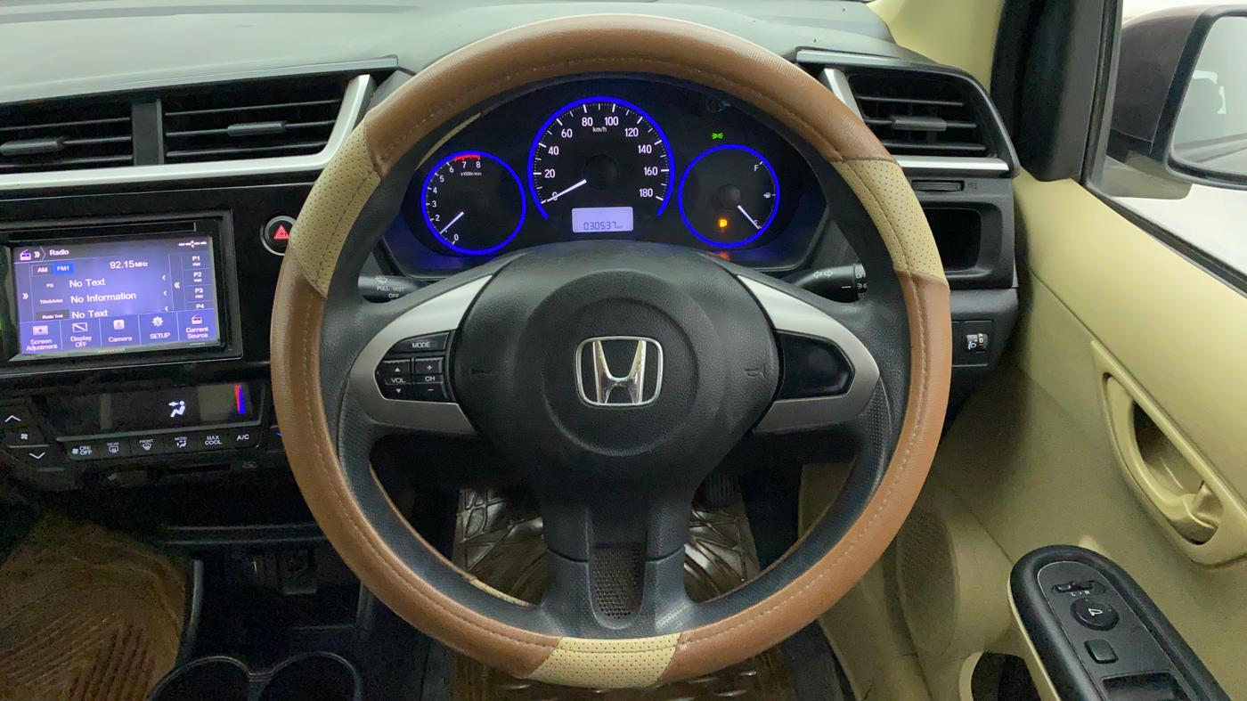 2016 Honda Brio S MT, Petrol, Manual, 30,754 km, Steering Wheel Close Up