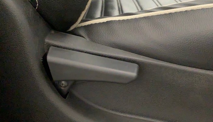 2019 Tata Tiago XZ PETROL, Petrol, Manual, 67,604 km, Driver Side Adjustment Panel