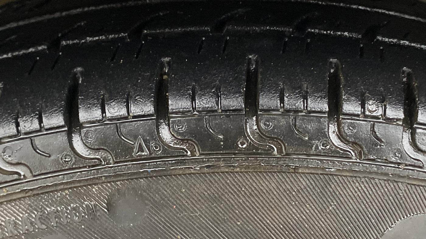 2017 Renault Kwid RXT 0.8, Petrol, Manual, 86,577 km, Left Front Tyre Tread