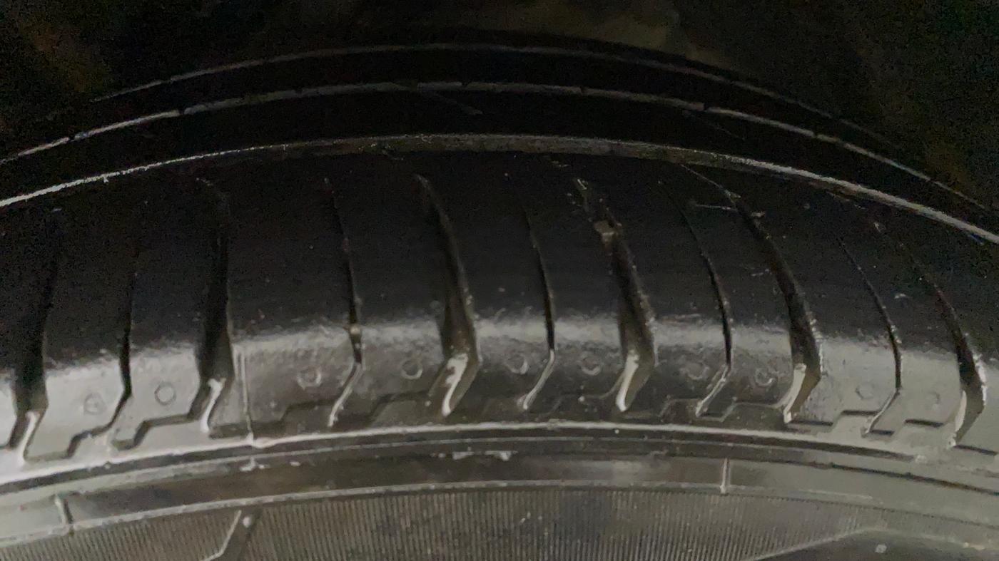 2016 Tata Zest XT PETROL, Petrol, Manual, 62,490 km, Left Front Tyre Tread