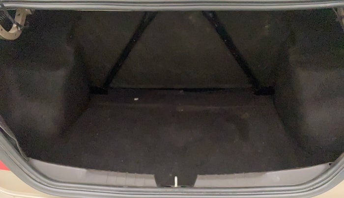 2016 Tata Zest XT PETROL, Petrol, Manual, 62,490 km, Boot Inside