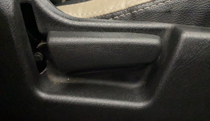 2020 Maruti Alto LXI, Petrol, Manual, 35,654 km, Driver Side Adjustment Panel