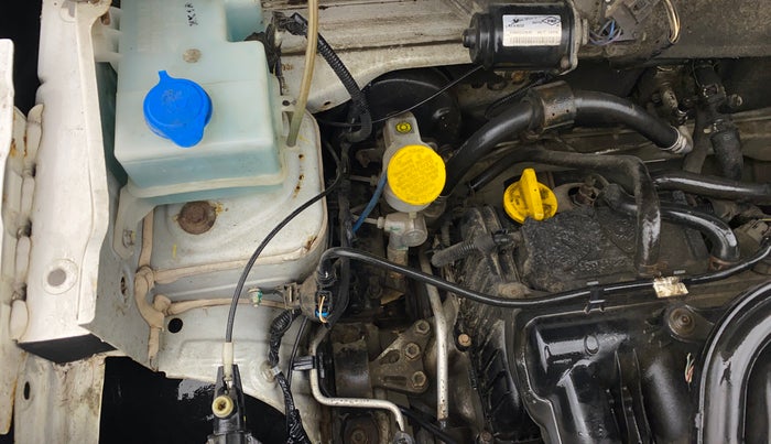 2018 Renault Kwid RXT 1.0 AMT (O), Petrol, Automatic, 30,013 km, Engine View - Right