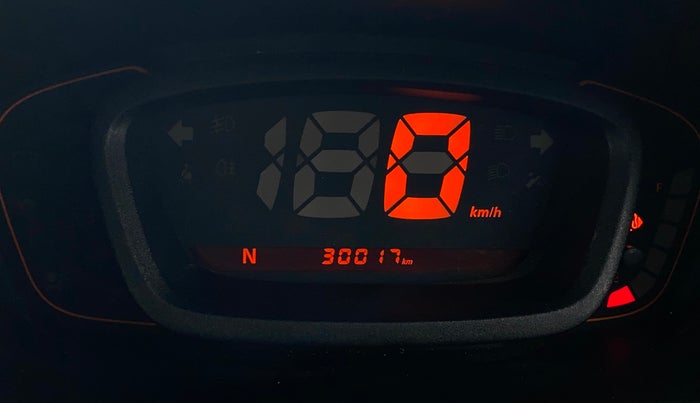 2018 Renault Kwid RXT 1.0 AMT (O), Petrol, Automatic, 30,013 km, Odometer Image