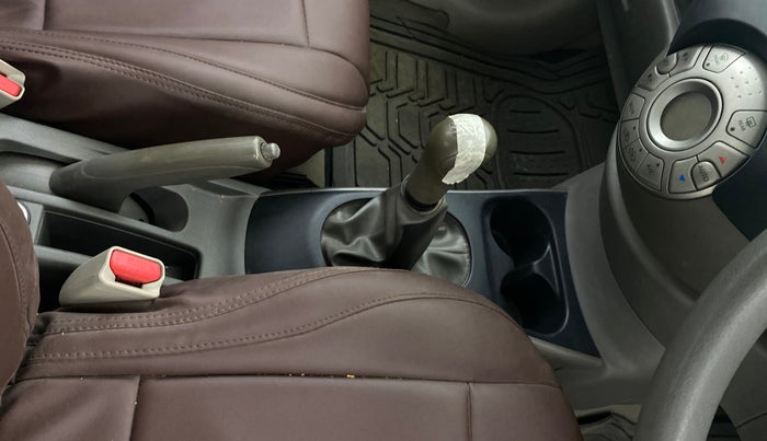 2013 Nissan Sunny XL, Petrol, Manual, 75,976 km, Gear Lever