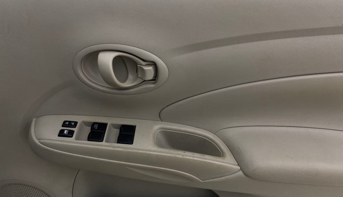 2013 Nissan Sunny XL, Petrol, Manual, 75,976 km, Driver Side Door Panels Control