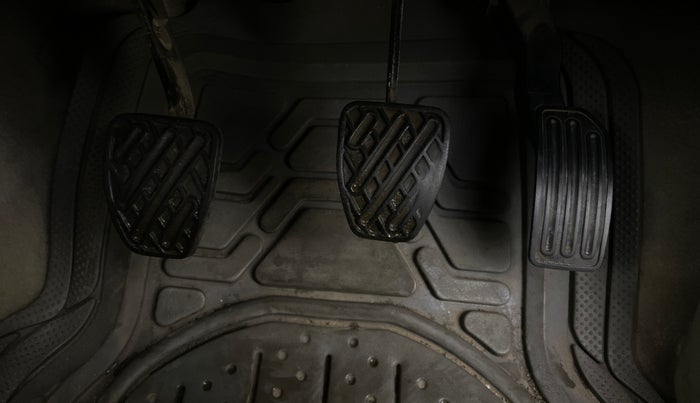 2013 Nissan Sunny XL, Petrol, Manual, 75,976 km, Pedals